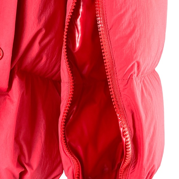 Moncler Etival Red Hooded Quilted Down Jacket - Picture 4 of 15